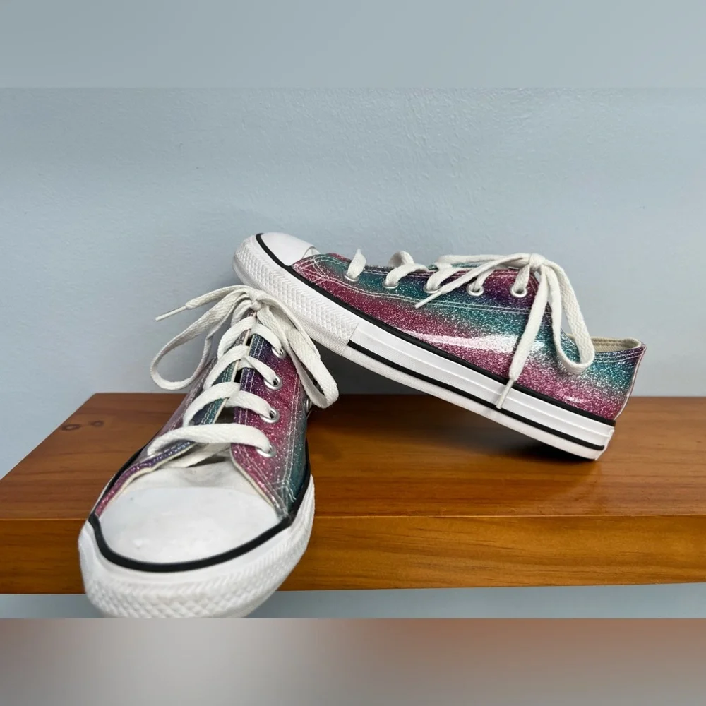 CONVERSE Chuck Taylor All Star Glitter Drip Low Top Sneakers Girls SZ 3 PreLoved